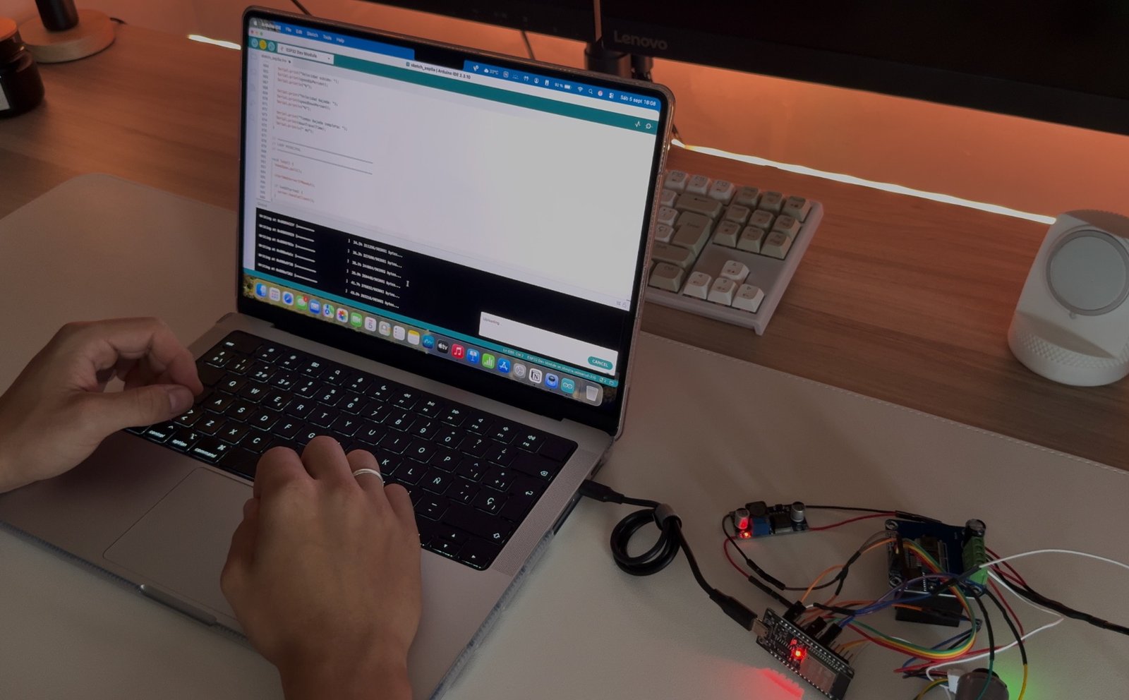 Programación y carga del firmware del ESP32 para HomeKit